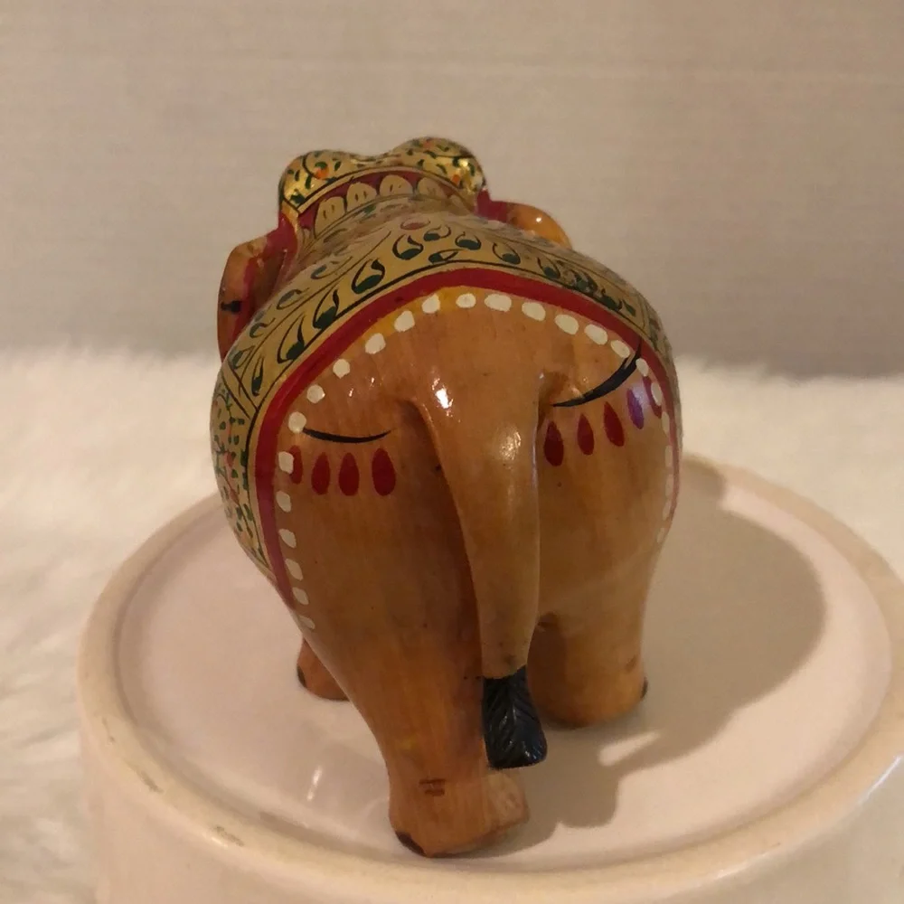 Elephant Figurines/Set of 2 - Picture 7 of 12